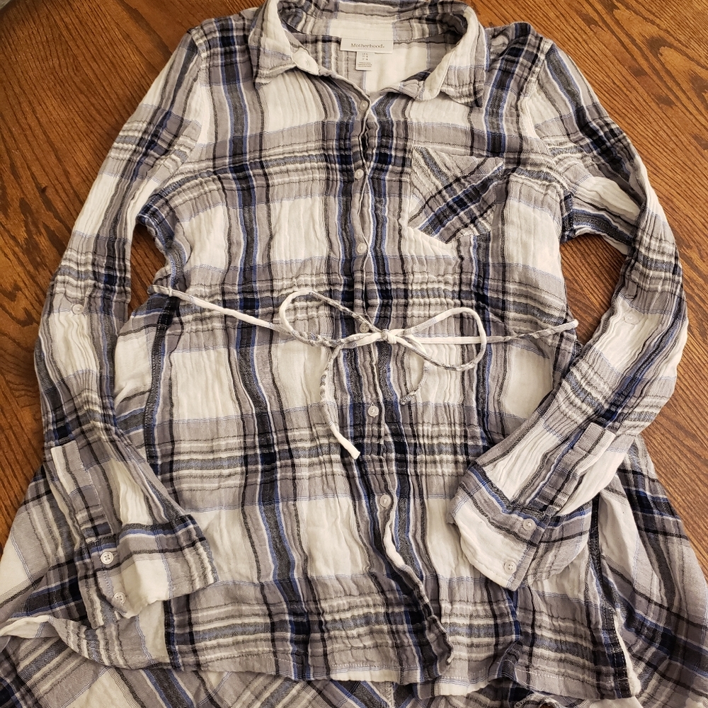 Like New Plaid Maternity Button Up